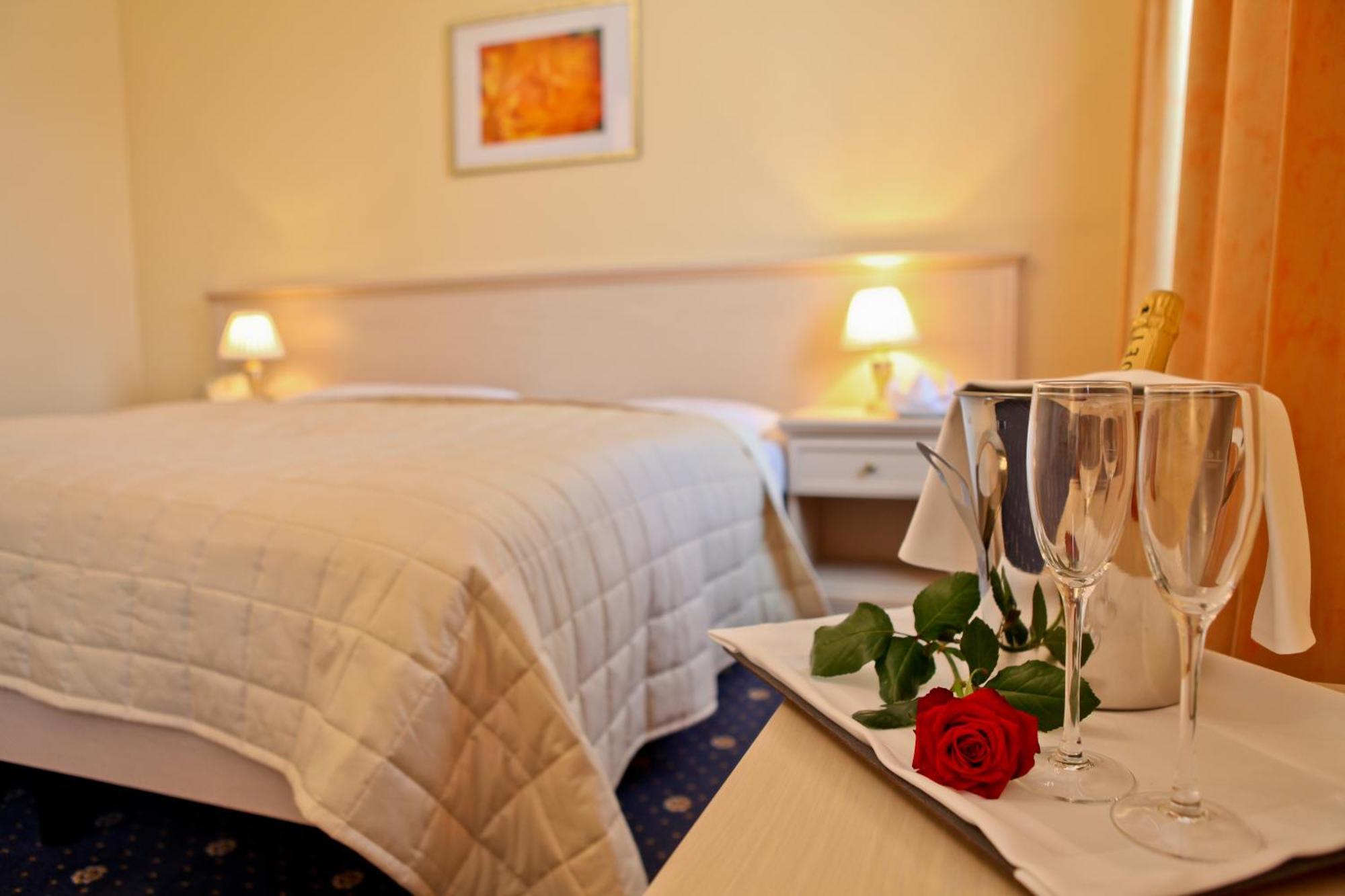 Hotel Schweizerhof Веггис Экстерьер фото