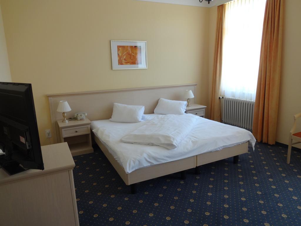 Hotel Schweizerhof Веггис Экстерьер фото