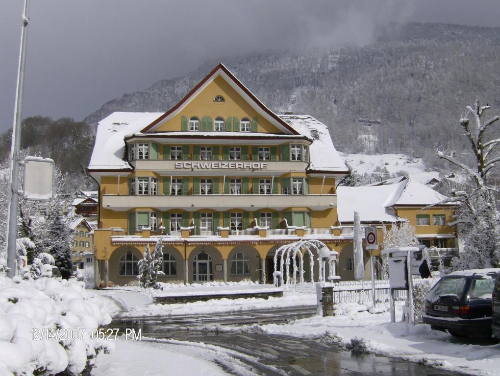 Hotel Schweizerhof Веггис Экстерьер фото