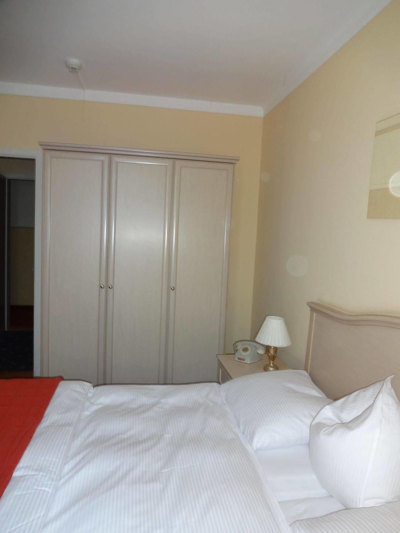 Hotel Schweizerhof Веггис Экстерьер фото